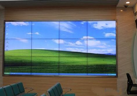 德安液晶拼接屏的另类用法。